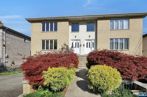 535 Orchard Avenue Palisades Park NJ 07650