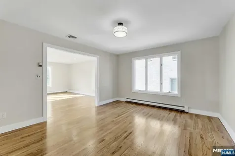 535 Orchard Avenue Palisades Park NJ 07650