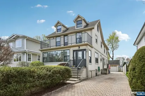 94 Westervelt Place Cresskill NJ 07626
