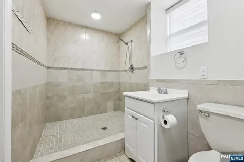 94 Westervelt Place Cresskill NJ 07626