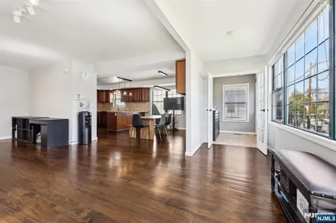 94 Westervelt Place Cresskill NJ 07626