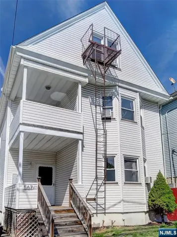 567 Mcchesney Street Orange NJ 07050