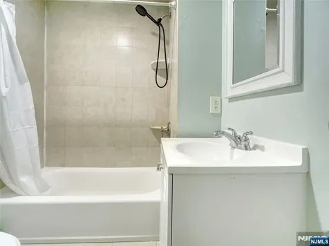 567 Mcchesney Street Orange NJ 07050