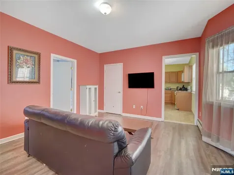 567 Mcchesney Street Orange NJ 07050