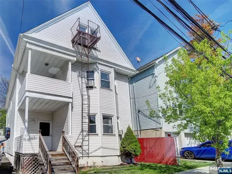 567 Mcchesney Street Orange NJ 07050