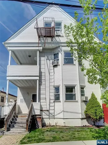 567 Mcchesney Street Orange NJ 07050