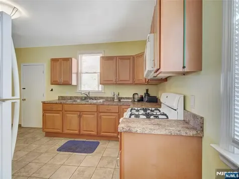 567 Mcchesney Street Orange NJ 07050