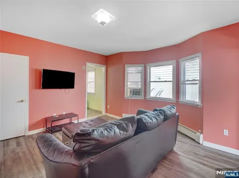567 Mcchesney Street Orange NJ 07050