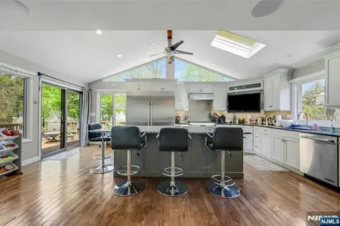45 Kramer Drive Paramus NJ 07652