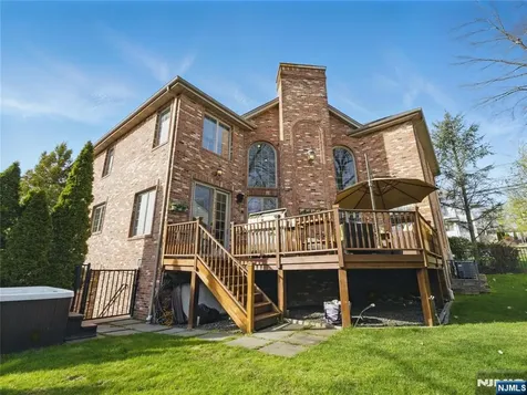 397 Castle Drive Englewood Cliffs NJ 07632