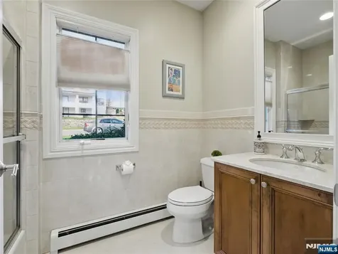397 Castle Drive Englewood Cliffs NJ 07632