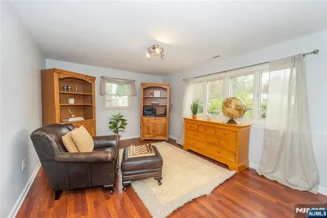 131 Horseneck Road Fairfield NJ 07004