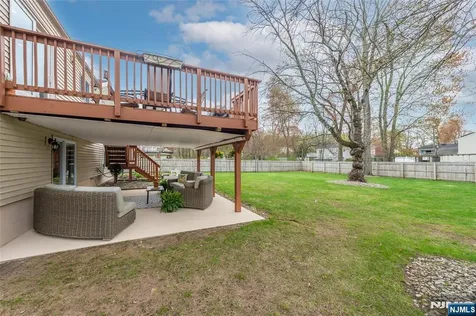 131 Horseneck Road Fairfield NJ 07004
