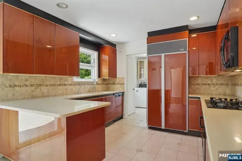 12 Egan Place Englewood Cliffs NJ 07632