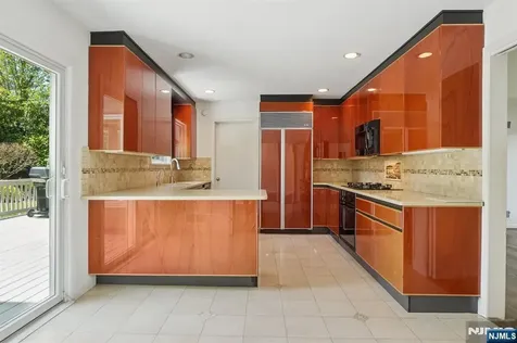 12 Egan Place Englewood Cliffs NJ 07632