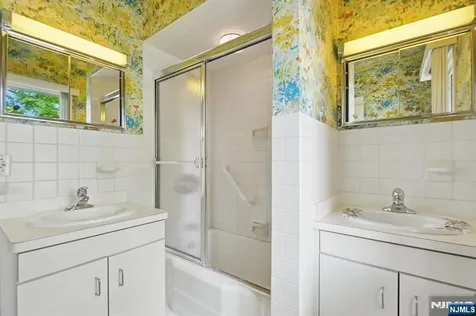 12 Egan Place Englewood Cliffs NJ 07632