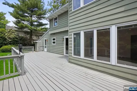 12 Egan Place Englewood Cliffs NJ 07632