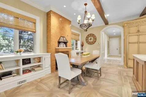 9 Pond View Montville Township NJ 07045