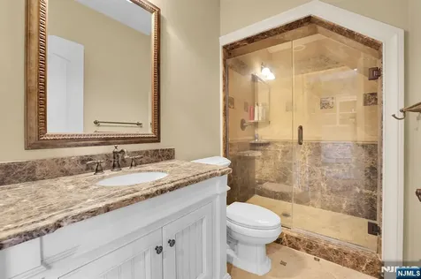 9 Pond View Montville Township NJ 07045