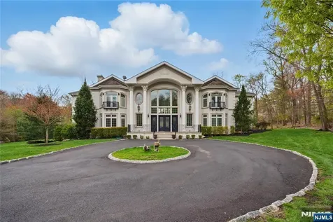 24 Burning Hollow Road Saddle River NJ 07458