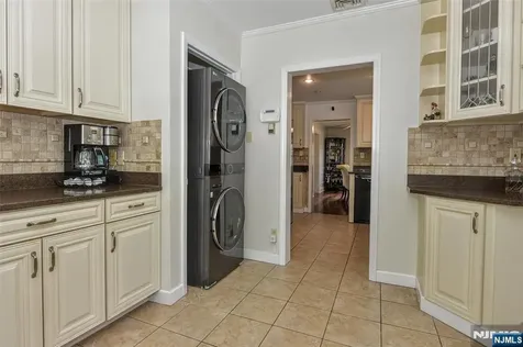 138 Madison Avenue Midland Park NJ 07432