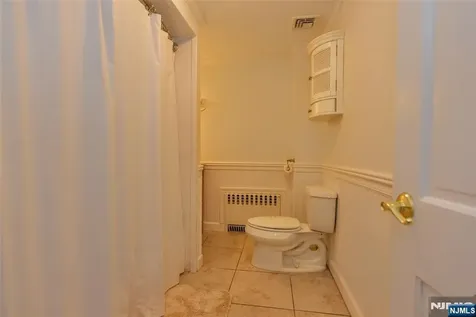 138 Madison Avenue Midland Park NJ 07432