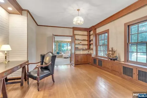 232 County Road Demarest NJ 07627