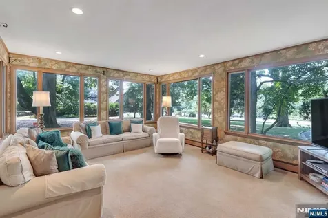 232 County Road Demarest NJ 07627