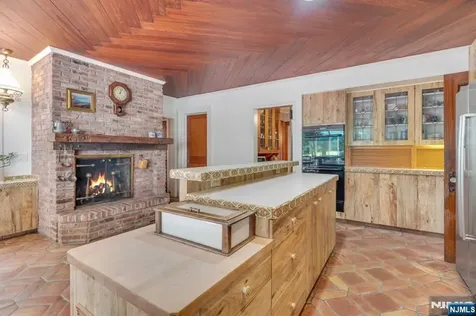 232 County Road Demarest NJ 07627