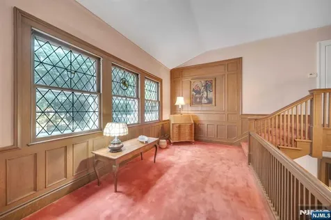 232 County Road Demarest NJ 07627