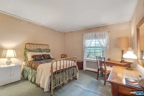 232 County Road Demarest NJ 07627