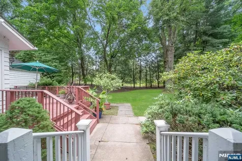 232 County Road Demarest NJ 07627