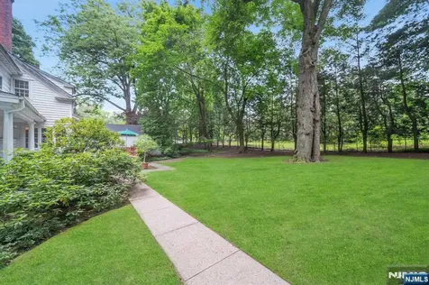 232 County Road Demarest NJ 07627