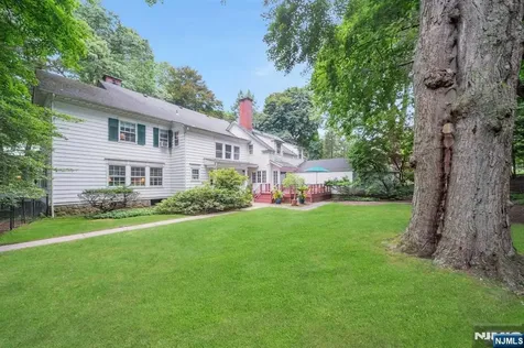 232 County Road Demarest NJ 07627