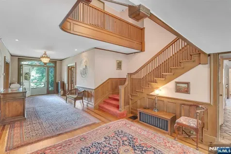 232 County Road Demarest NJ 07627