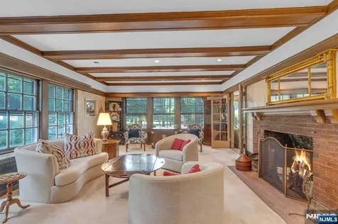 232 County Road Demarest NJ 07627
