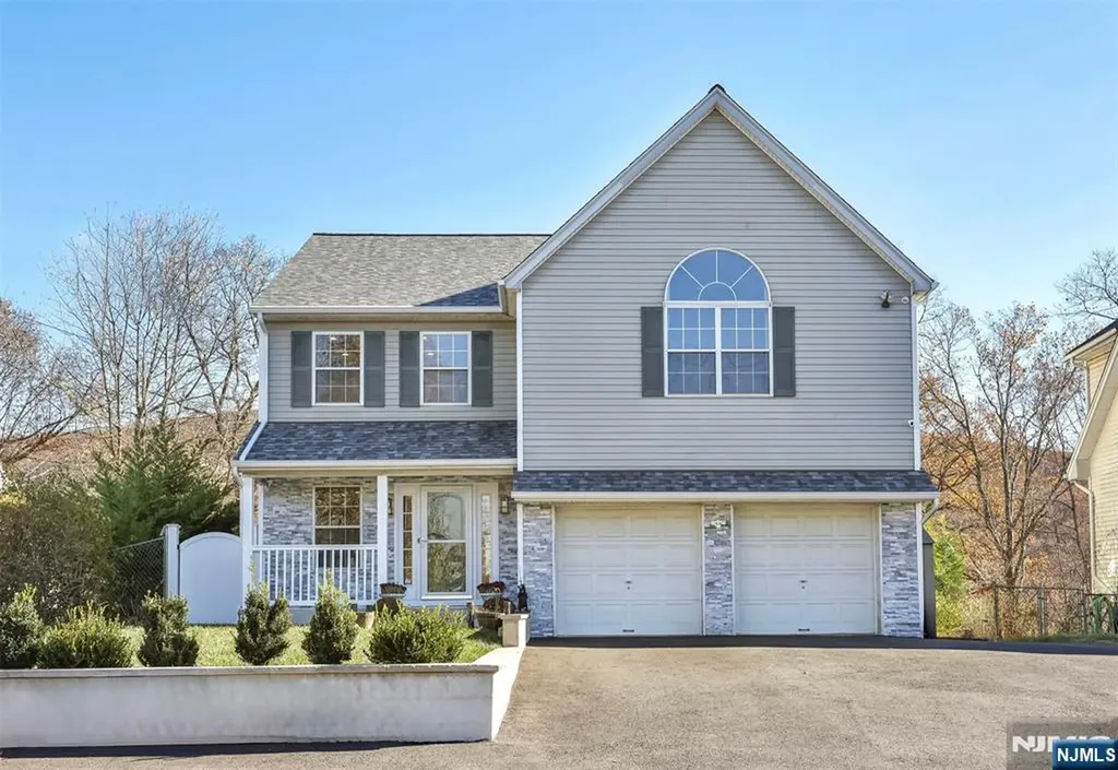 40 Lenape Road Ringwood NJ 07456