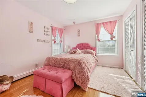 40 Lenape Road Ringwood NJ 07456