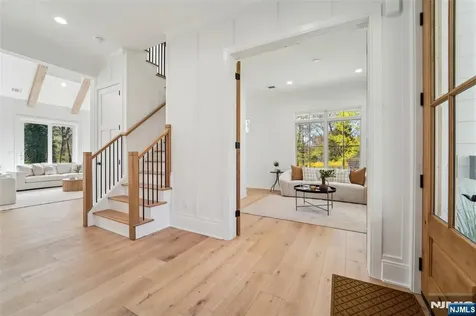 5 Albert Road Allendale NJ 07401