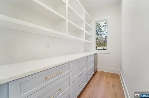 5 Albert Road Allendale NJ 07401