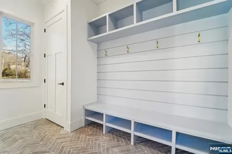 5 Albert Road Allendale NJ 07401