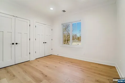 5 Albert Road Allendale NJ 07401
