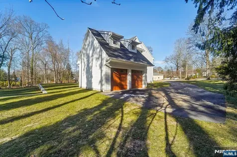 5 Albert Road Allendale NJ 07401
