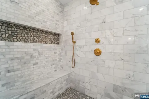 5 Albert Road Allendale NJ 07401