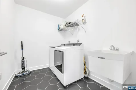 63 Cranberry Lane Montvale NJ 07645