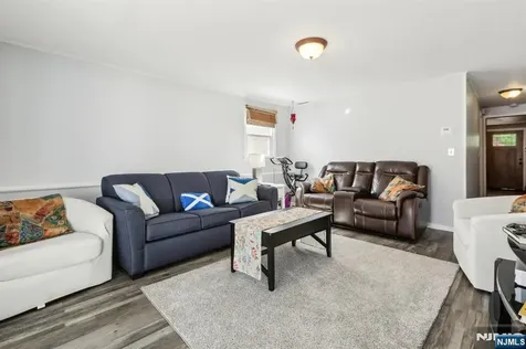 98 Druid Avenue Dumont NJ 07628