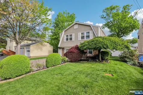 98 Druid Avenue Dumont NJ 07628