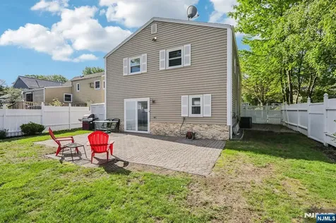 98 Druid Avenue Dumont NJ 07628