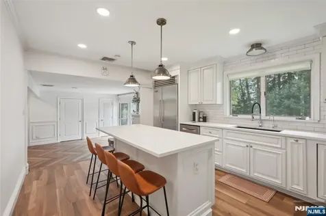 23 Plymouth Drive Upper Saddle River NJ 07458