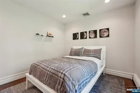 23 Plymouth Drive Upper Saddle River NJ 07458